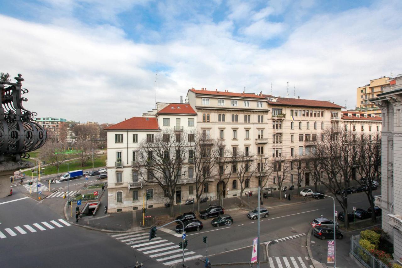 Apt With Balcony - 50 M Far From Pagano M1 Apartment Milano Ngoại thất bức ảnh